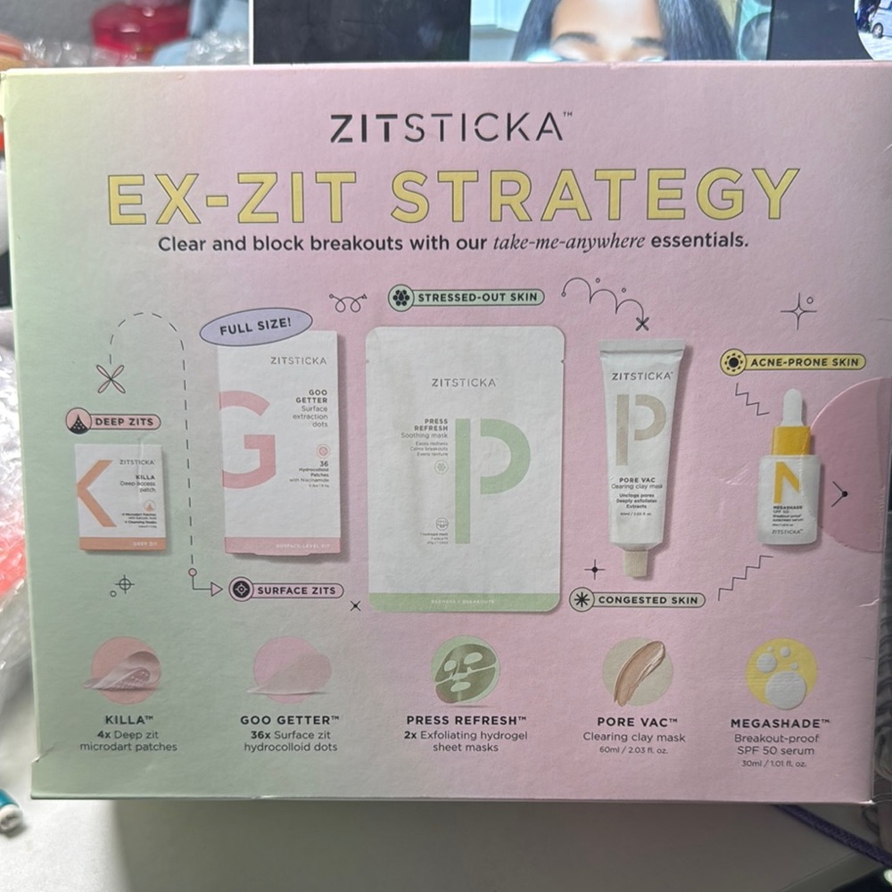 EX-ZIT STRATEGY Skincare Kit - Pink